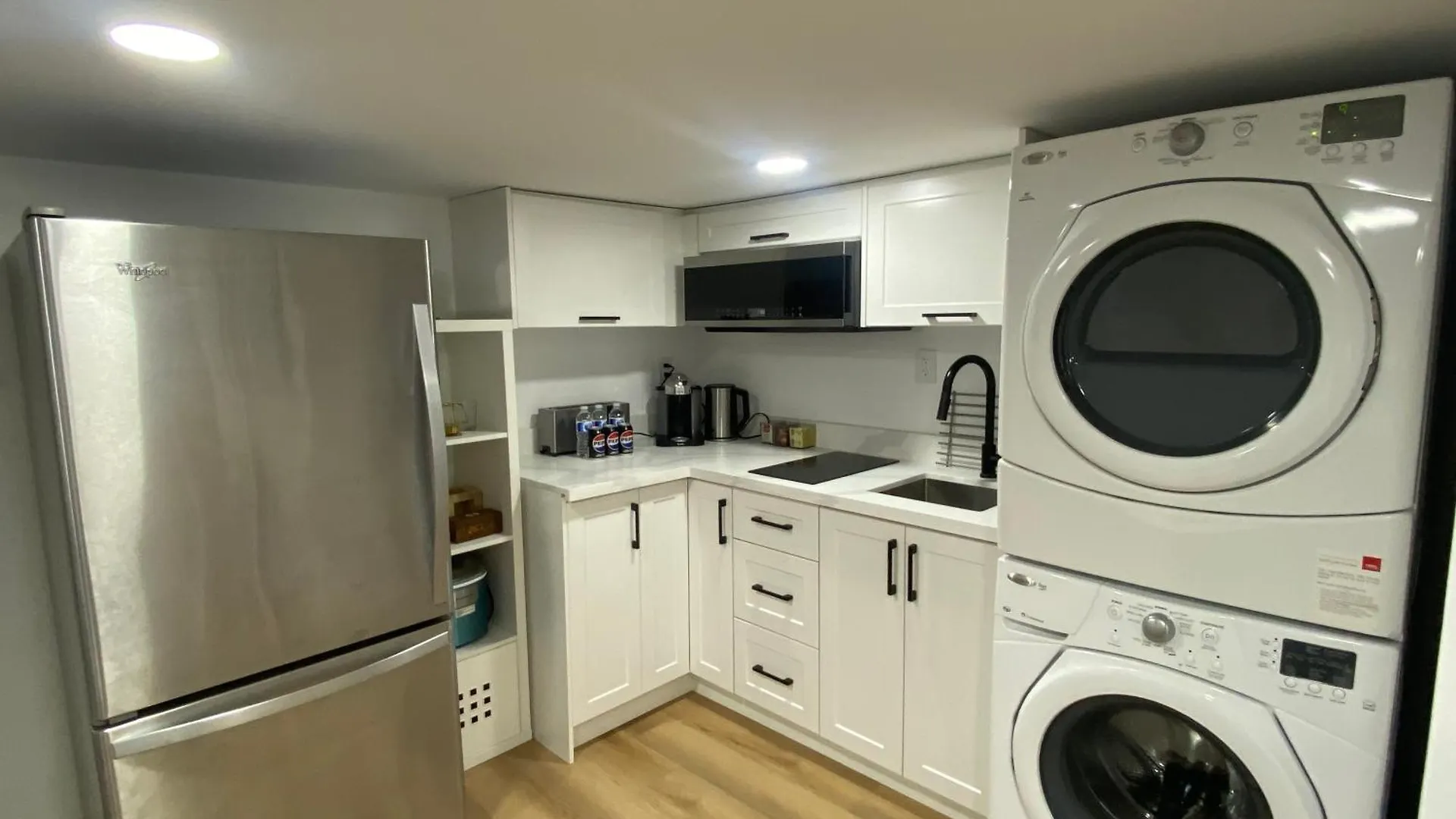 Entire Place In Downtown 2 Bedroom Basement Suite Toronto Canada