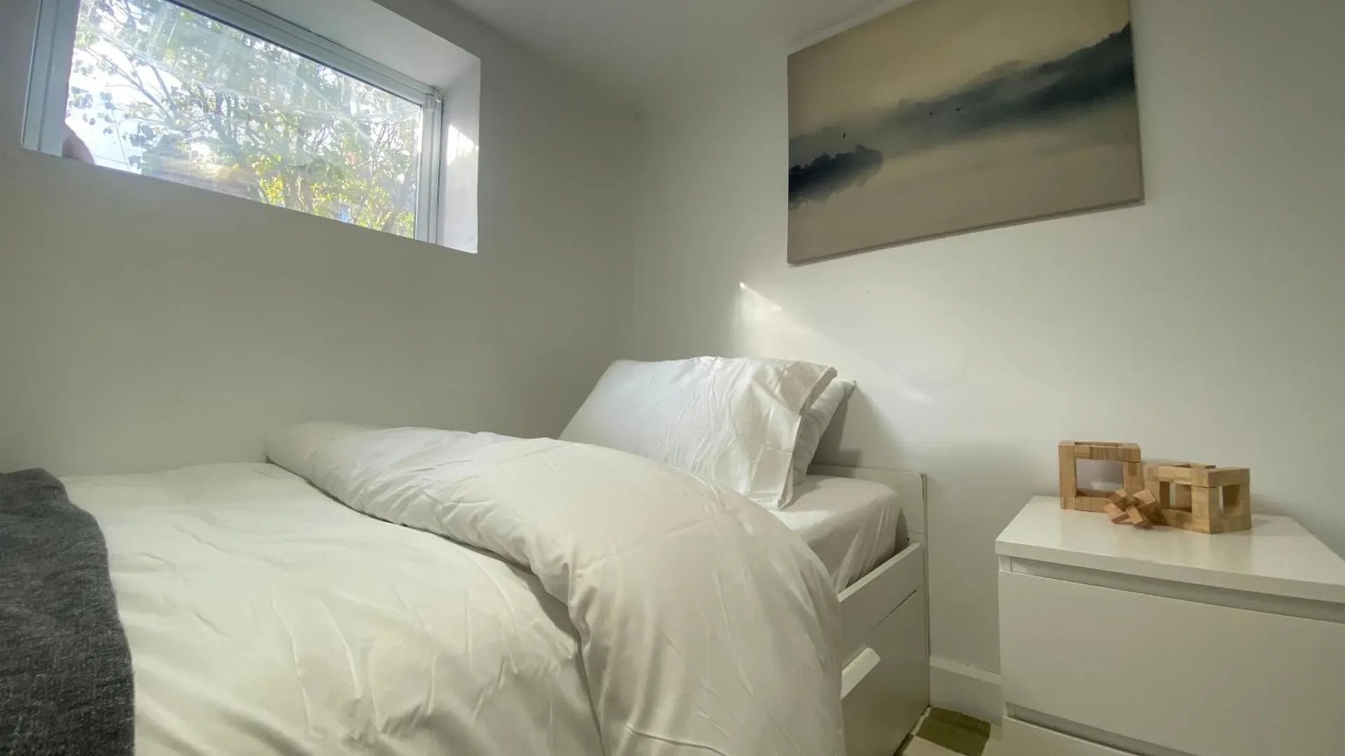 アパート Entire Place In Downtown 2 Bedroom Basement Suite トロント